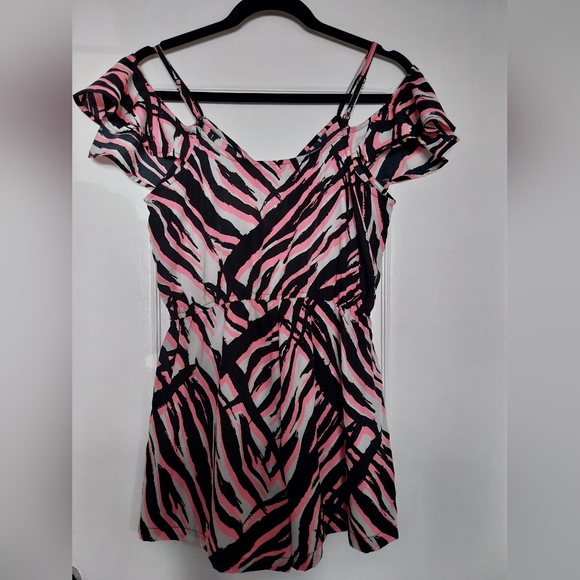 Playsuit - Picture 2 of 3